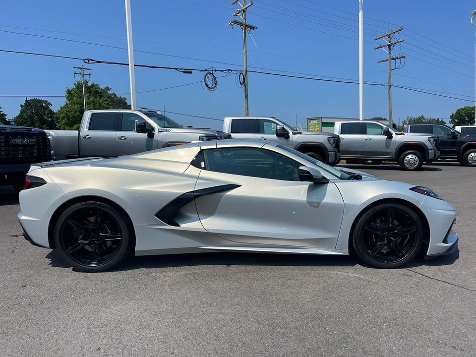 2022 Chevrolet Corvette C8 - Image 6 of 12