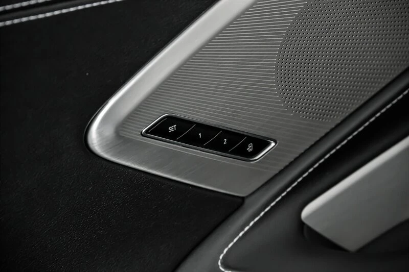 2022 Chevrolet Corvette C8 - Image 18 of 21