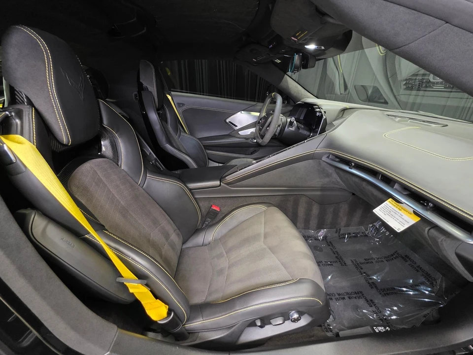 2022 Chevrolet Corvette C8 - Image 2 of 31