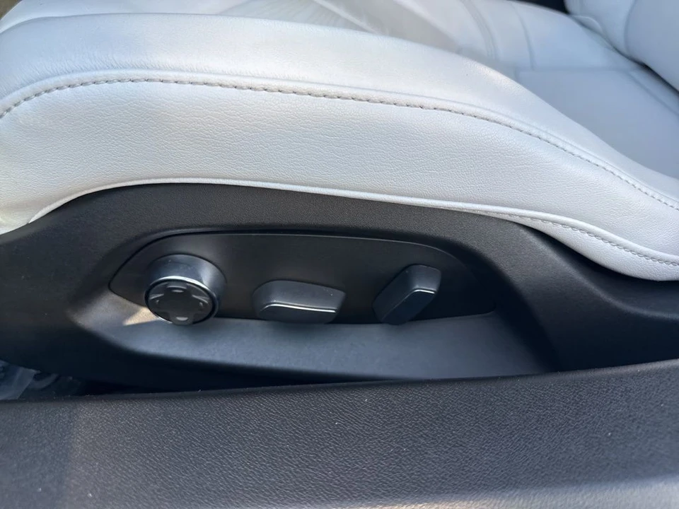 2022 Chevrolet Corvette C8 - Image 10 of 12
