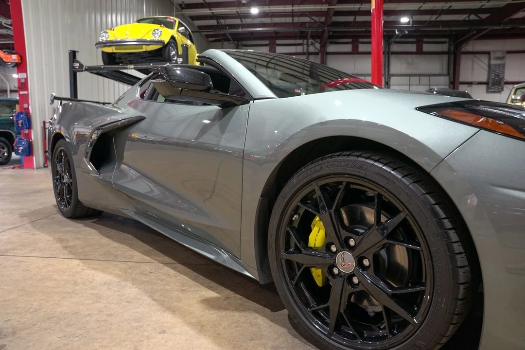 2022 Chevrolet Corvette C8 - Image 11 of 31