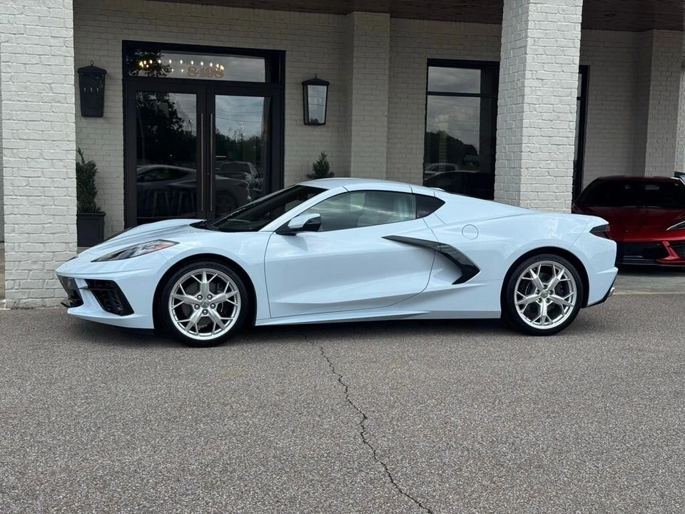 2022 Chevrolet Corvette C8 - Image 5 of 24