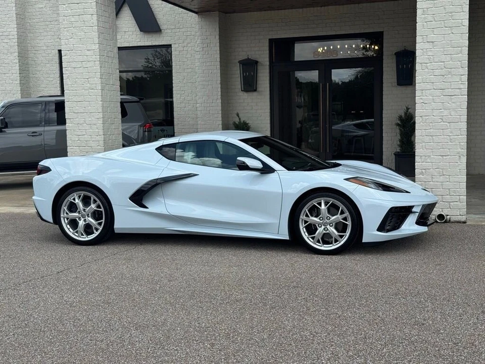 2022 Chevrolet Corvette C8 - Image 15 of 24
