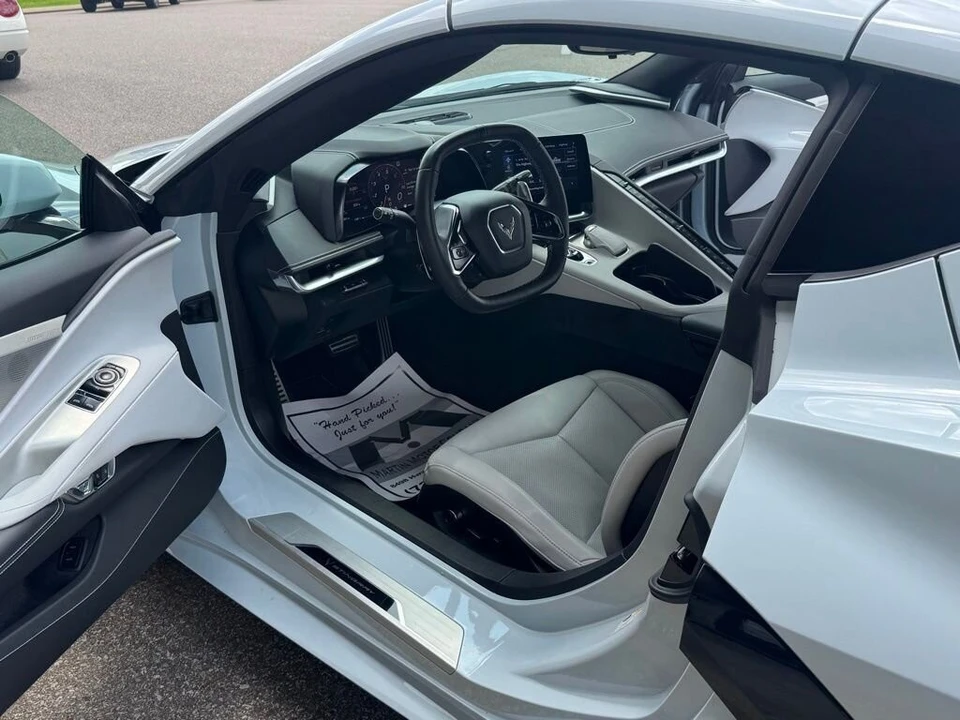 2022 Chevrolet Corvette C8 - Image 2 of 24