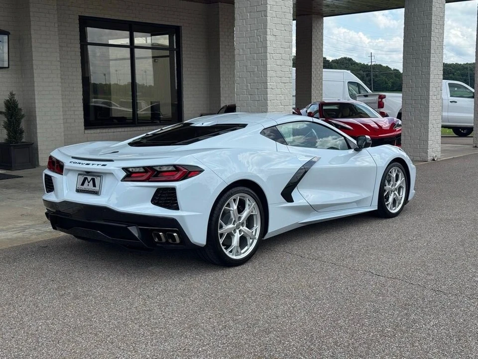 2022 Chevrolet Corvette C8 - Image 11 of 24