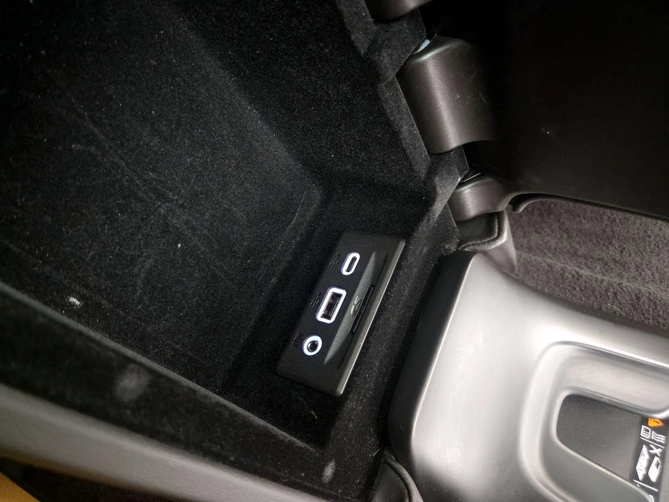 2022 Chevrolet Corvette C8 - Image 17 of 24