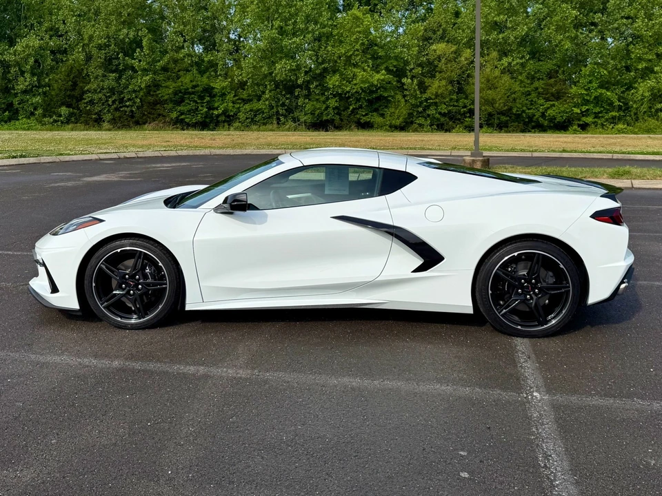 2022 Chevrolet Corvette C8 - Image 6 of 31