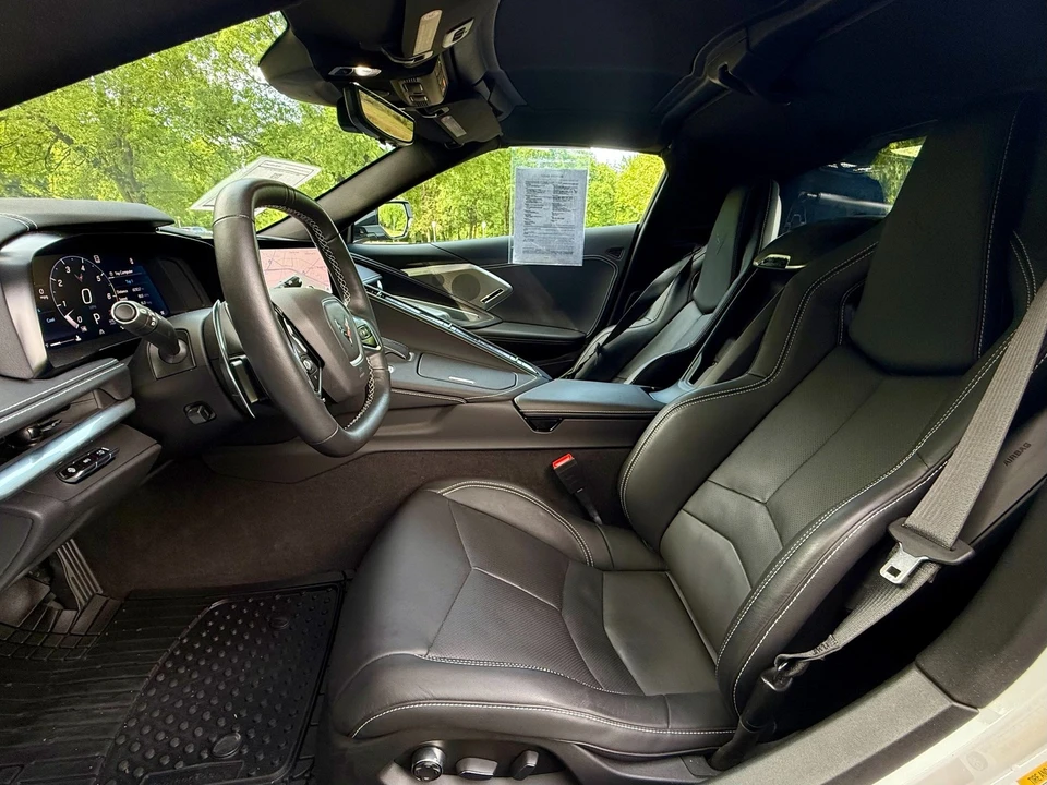 2022 Chevrolet Corvette C8 - Image 8 of 31