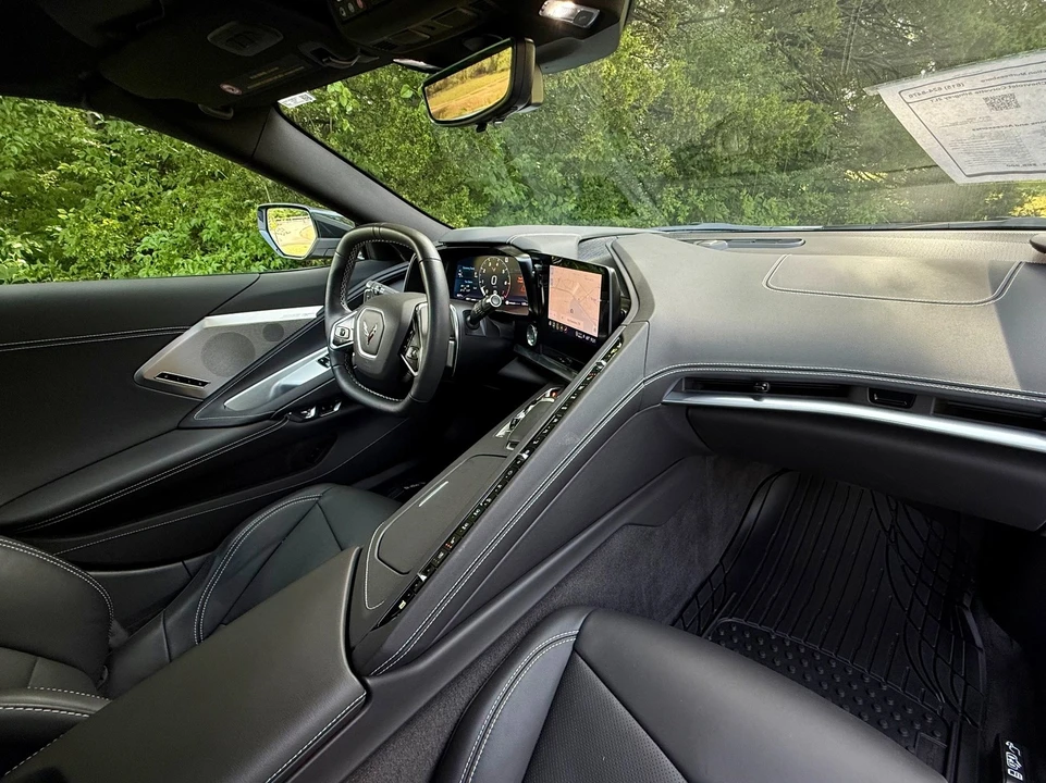 2022 Chevrolet Corvette C8 - Image 19 of 31
