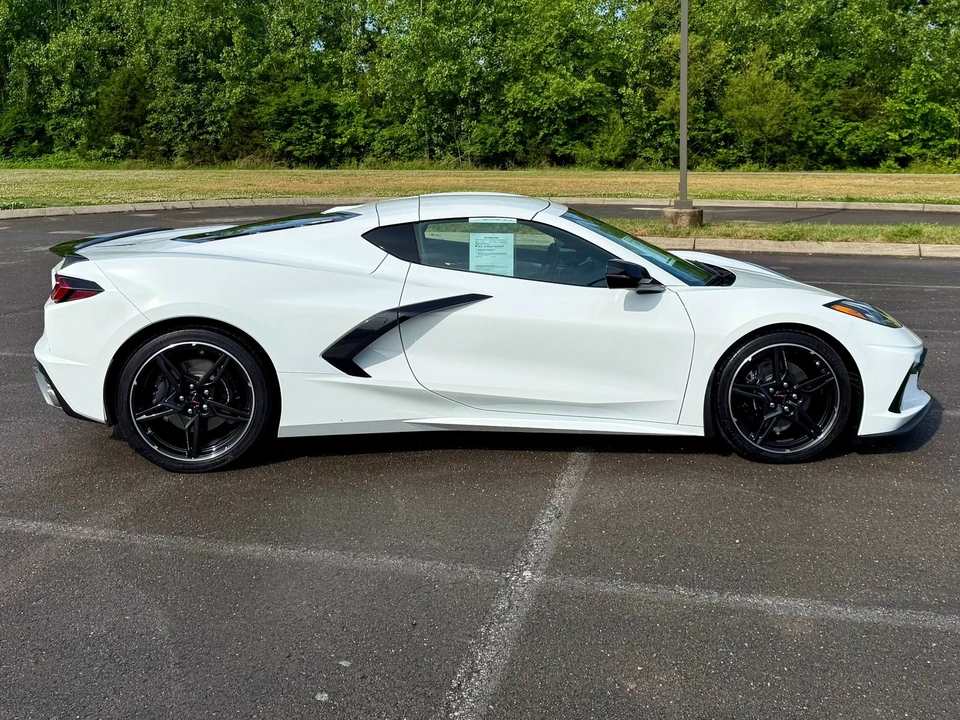 2022 Chevrolet Corvette C8 - Image 7 of 31