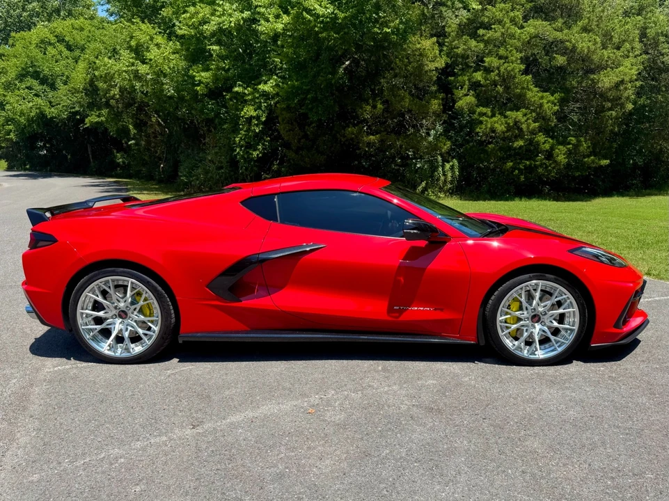 2022 Chevrolet Corvette C8 - Image 5 of 12