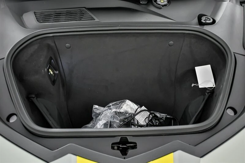 2022 Chevrolet Corvette C8 - Image 19 of 21