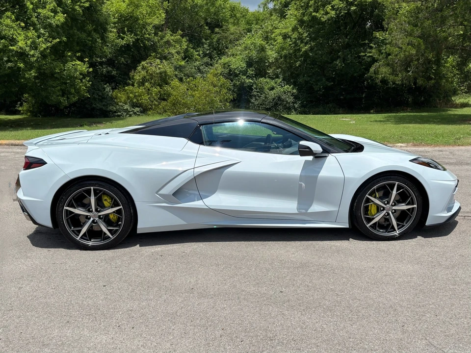2022 Chevrolet Corvette C8 - Image 16 of 31