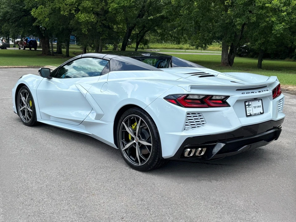 2022 Chevrolet Corvette C8 - Image 10 of 31
