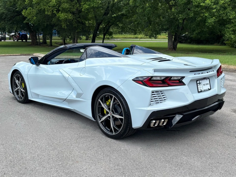 2022 Chevrolet Corvette C8 - Image 4 of 31