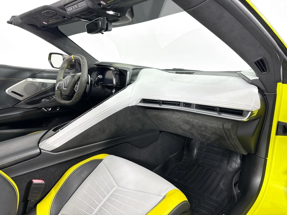 2022 Chevrolet Corvette C8 - Image 27 of 31