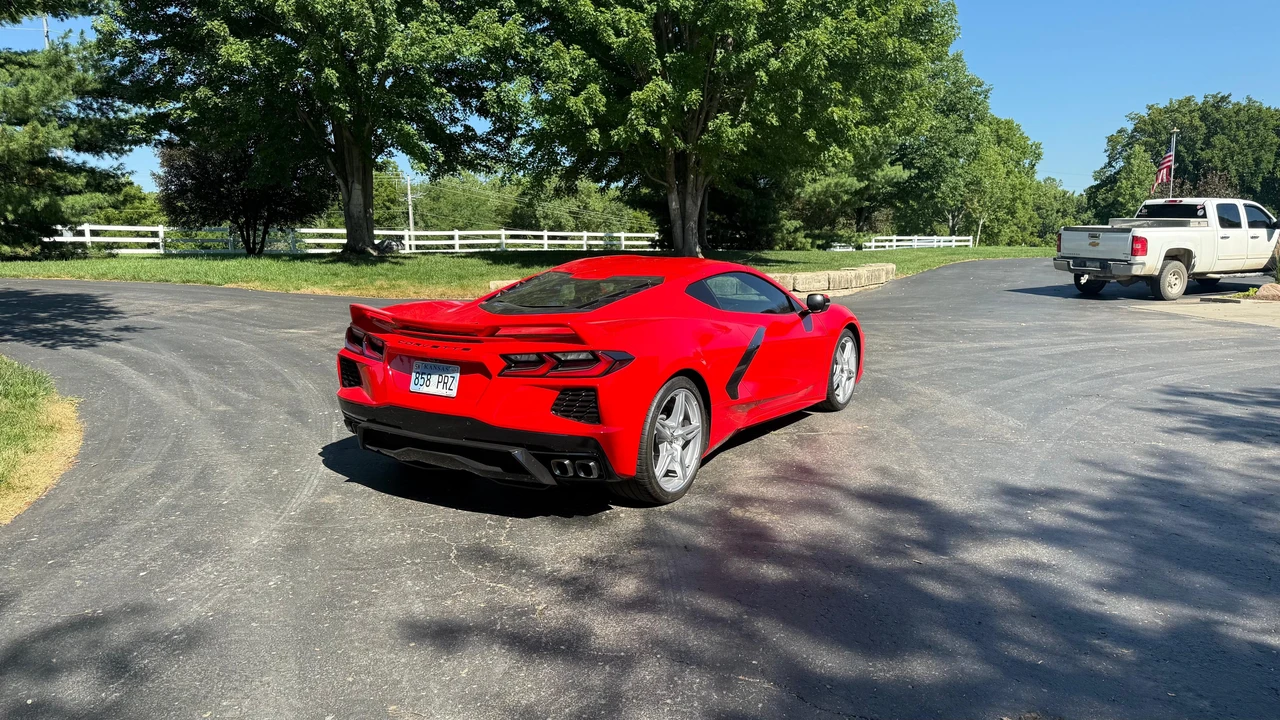 2022 Chevrolet Corvette C8 - Image 11 of 31