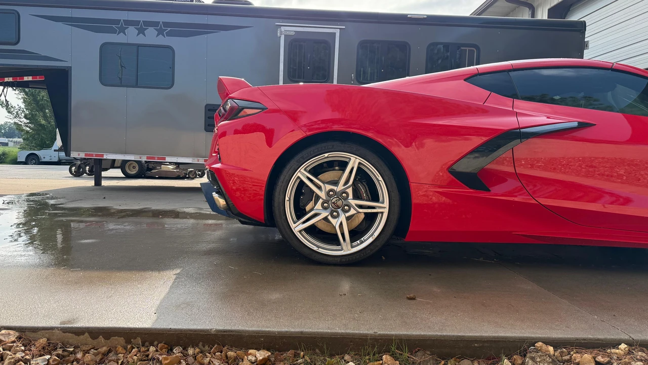 2022 Chevrolet Corvette C8 - Image 17 of 31