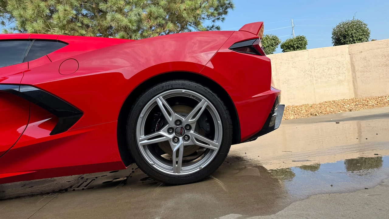 2022 Chevrolet Corvette C8 - Image 16 of 31