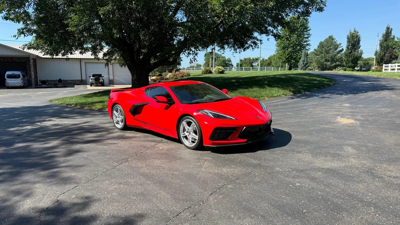 2022 Chevrolet Corvette C8 - Image 13 of 31