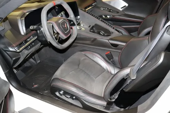 2022 Chevrolet Corvette C8 - Image 2 of 20