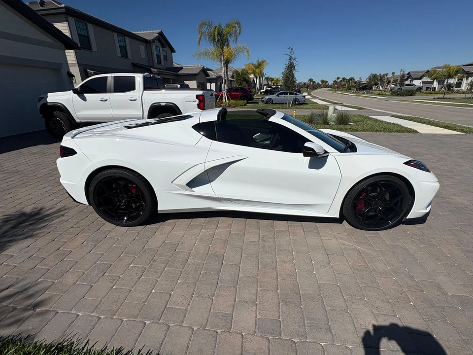 2022 Chevrolet Corvette C8 - Image 14 of 31