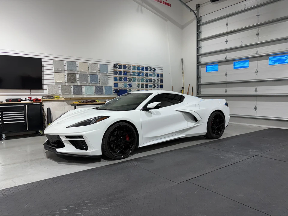 2022 Chevrolet Corvette C8 - Image 18 of 31
