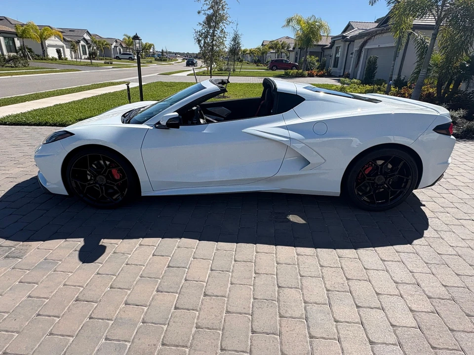 2022 Chevrolet Corvette C8 - Image 10 of 31