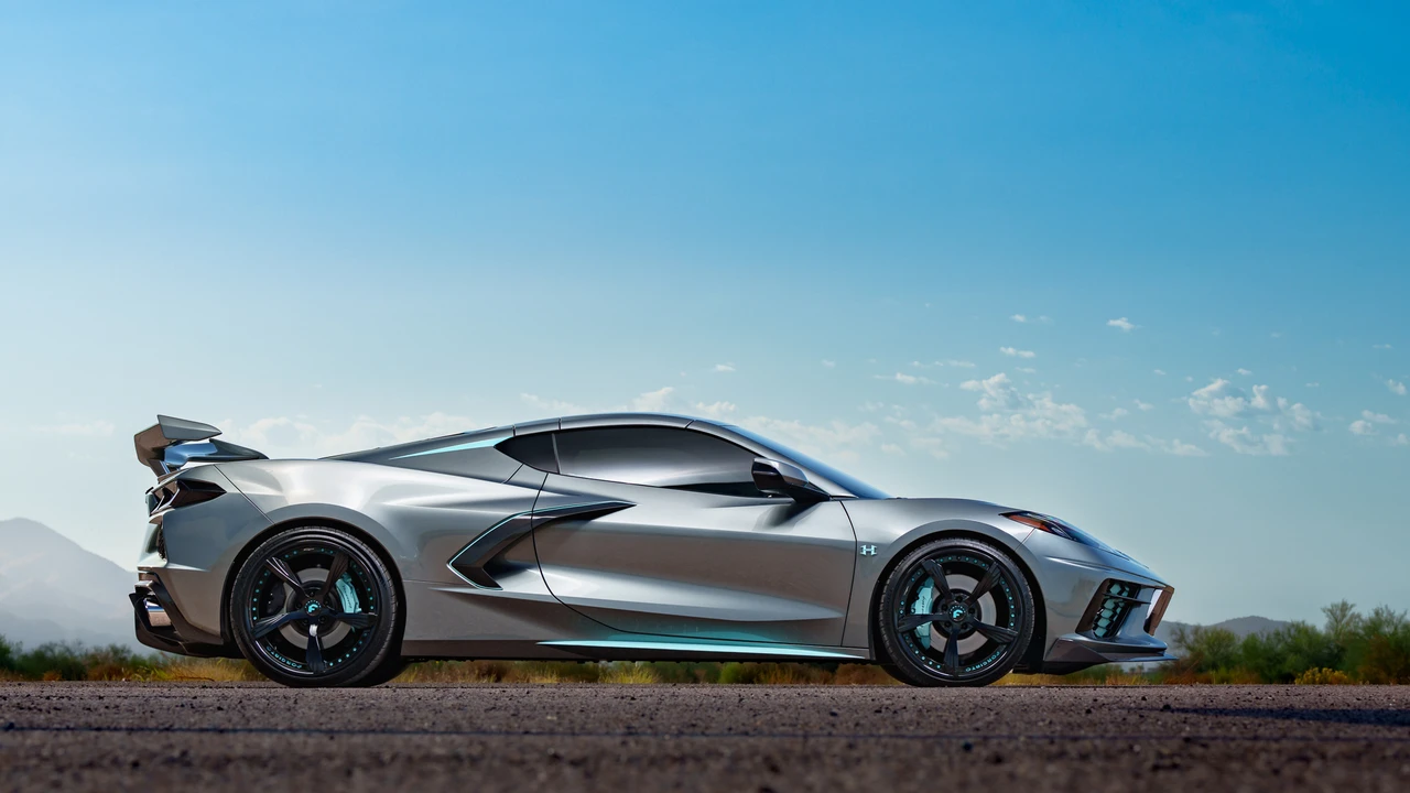 2022 Chevrolet Corvette C8 - Image 17 of 31