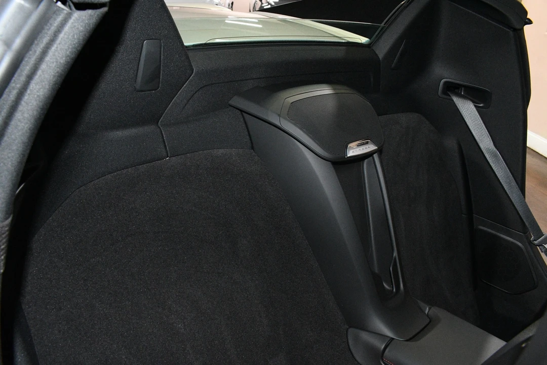 2022 Chevrolet Corvette C8 - Image 18 of 31