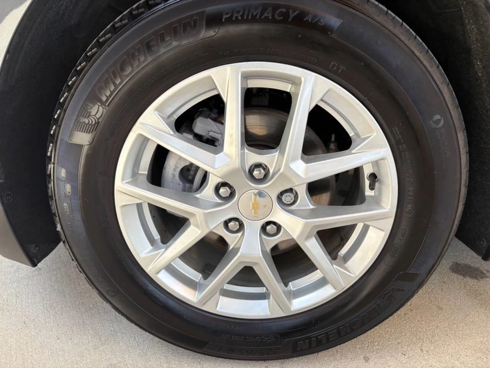 2022 Chevrolet Equinox - Image 19 of 31