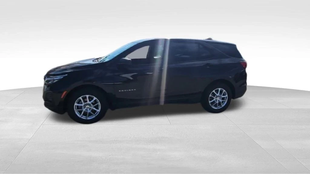 2022 Chevrolet Equinox - Image 5 of 12
