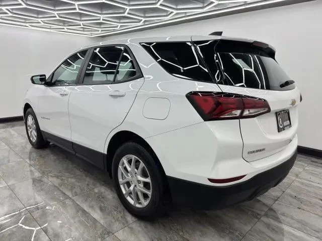 2022 Chevrolet Equinox - Image 4 of 12