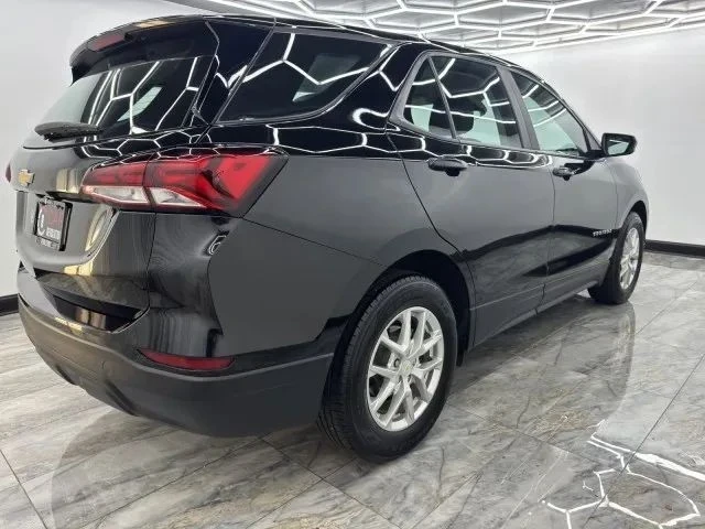 2022 Chevrolet Equinox - Image 8 of 12