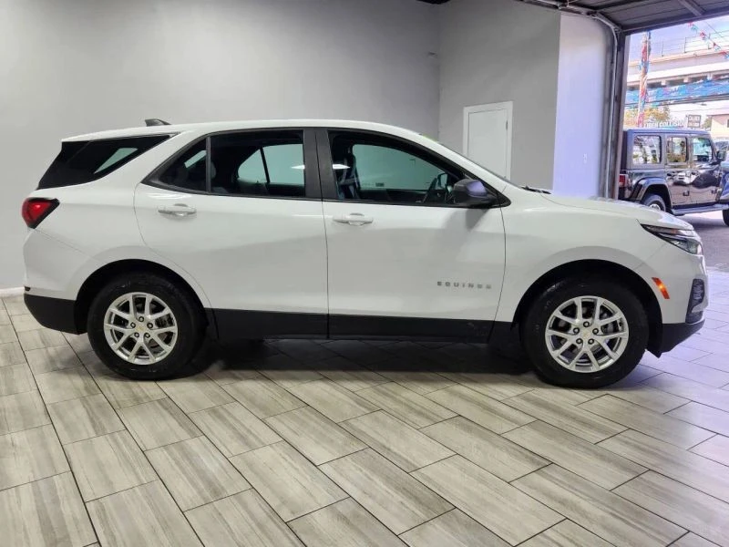 2022 Chevrolet Equinox - Image 6 of 12