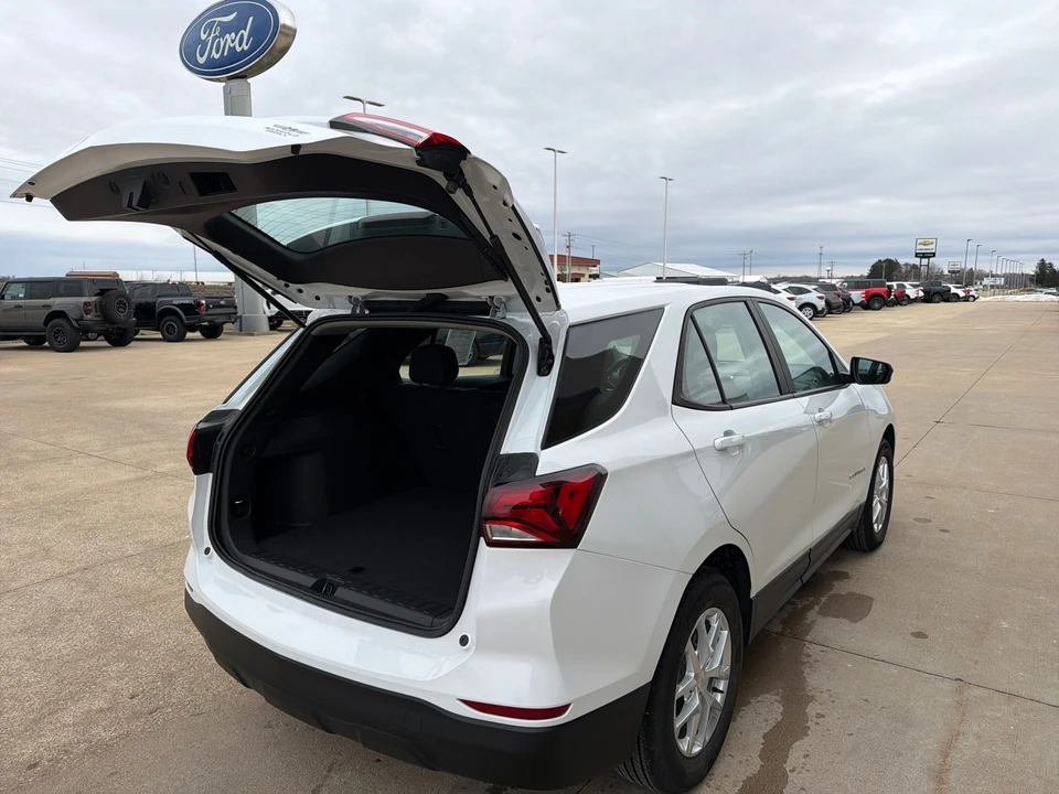 2022 Chevrolet Equinox - Image 11 of 12