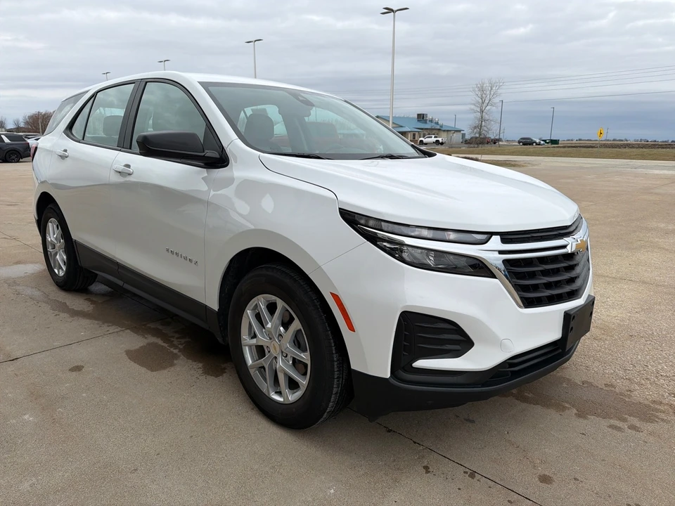 2022 Chevrolet Equinox - Image 8 of 12