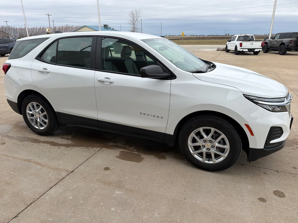 2022 Chevrolet Equinox - Image 7 of 12