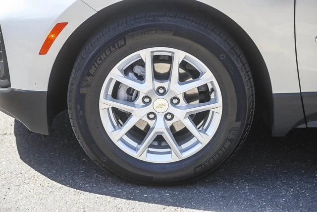 2022 Chevrolet Equinox - Image 9 of 21