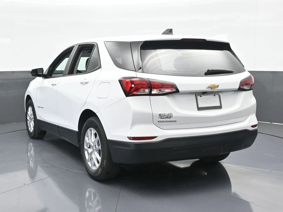2022 Chevrolet Equinox - Image 4 of 12