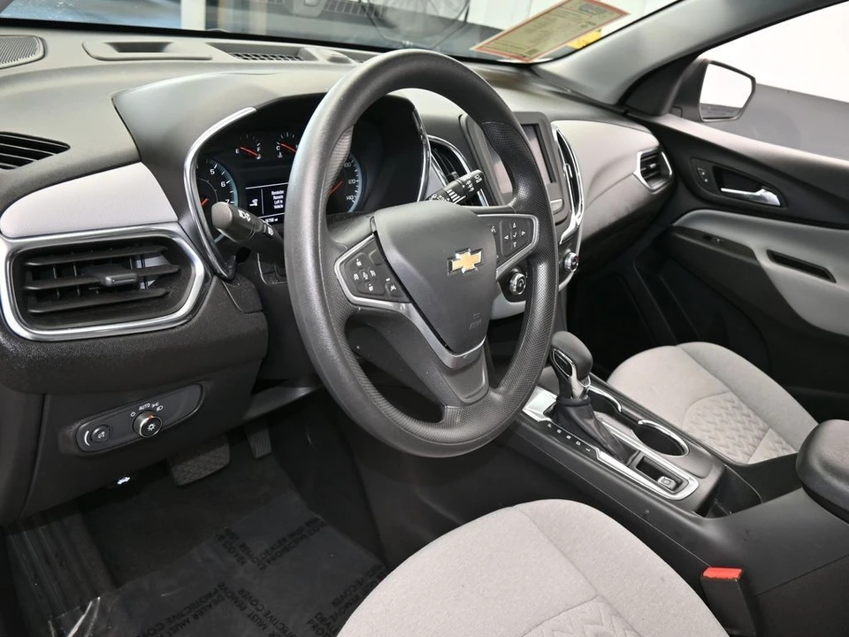 2022 Chevrolet Equinox - Image 10 of 12