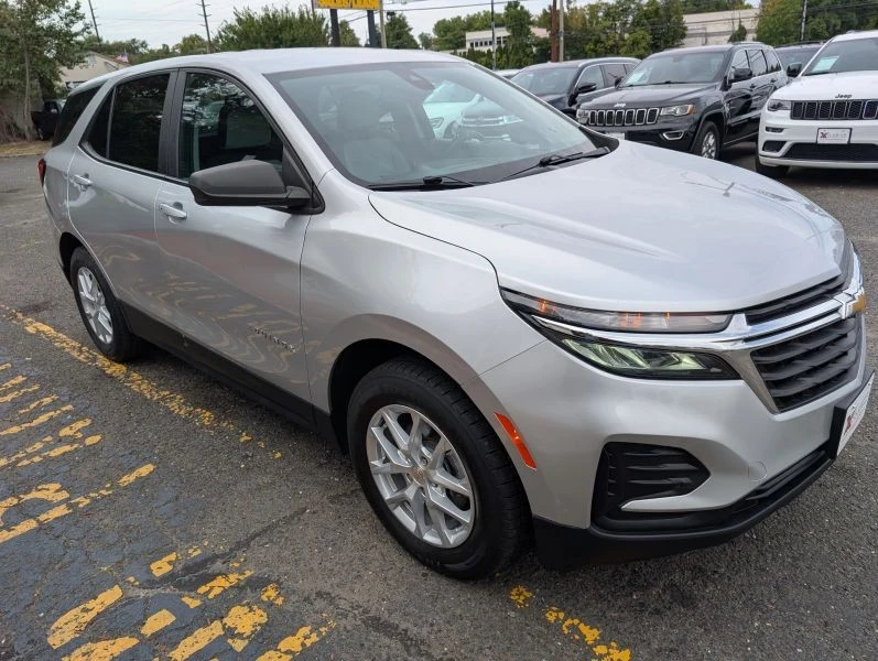 2022 Chevrolet Equinox - Image 4 of 12