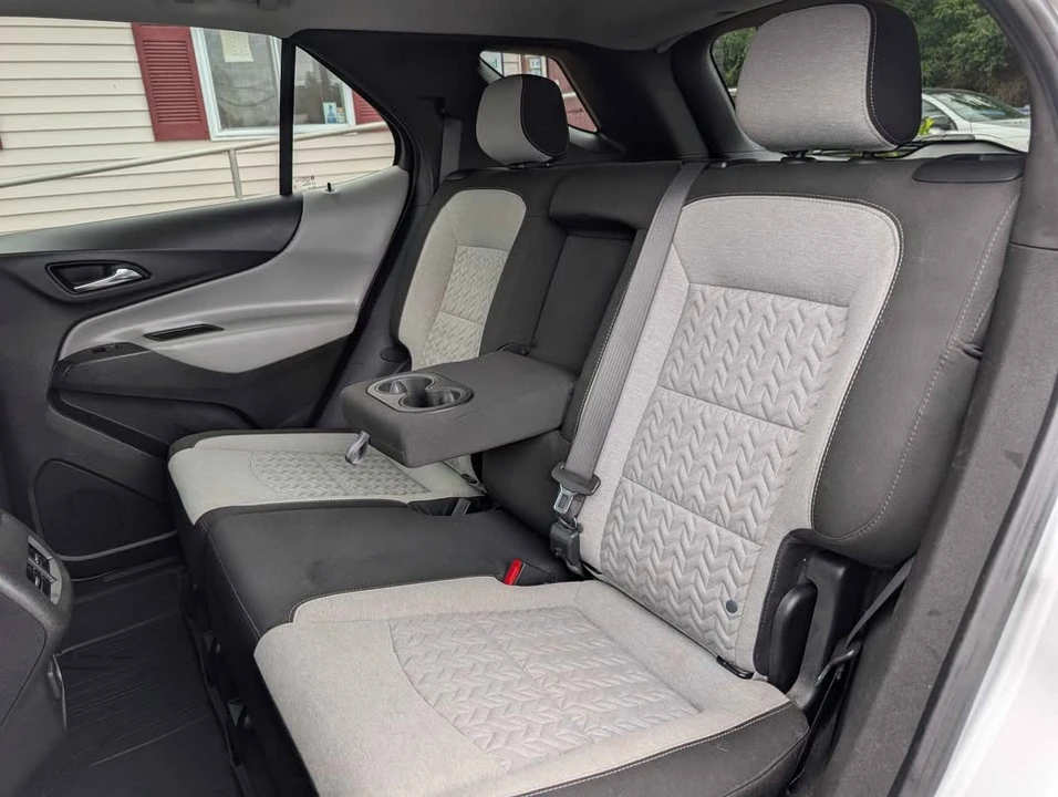 2022 Chevrolet Equinox - Image 10 of 20