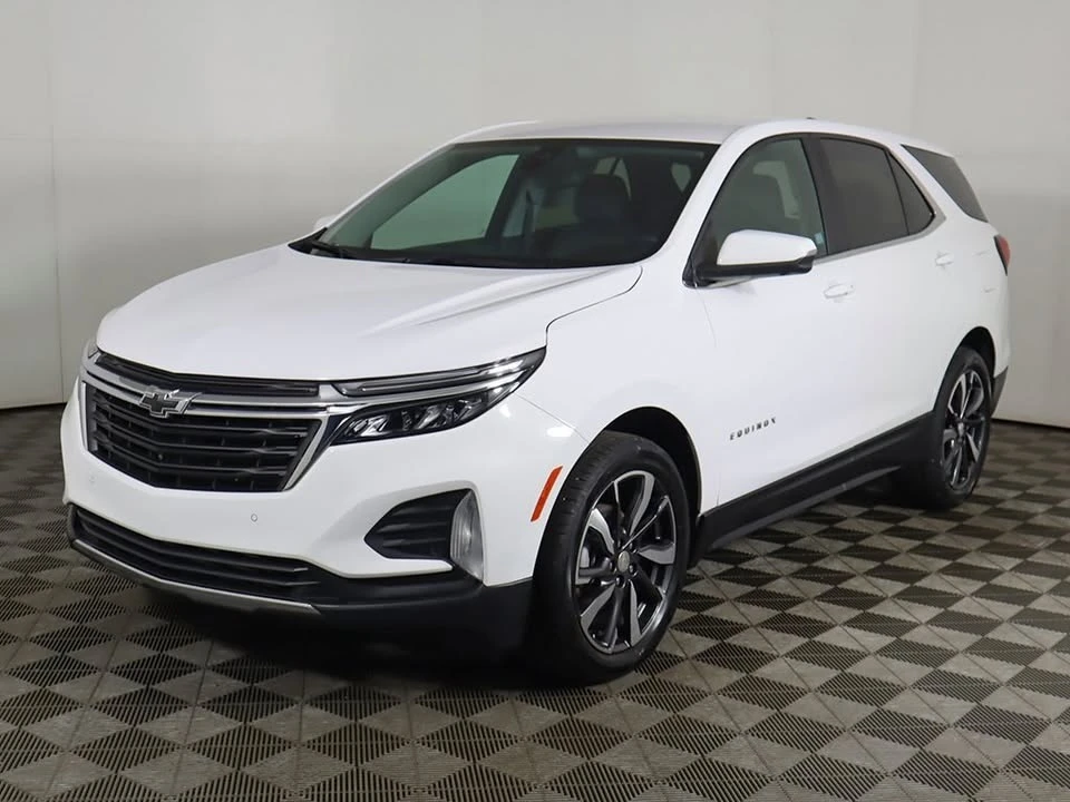 2022 Chevrolet Equinox - Image 2 of 15