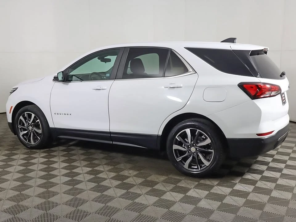 2022 Chevrolet Equinox - Image 3 of 15