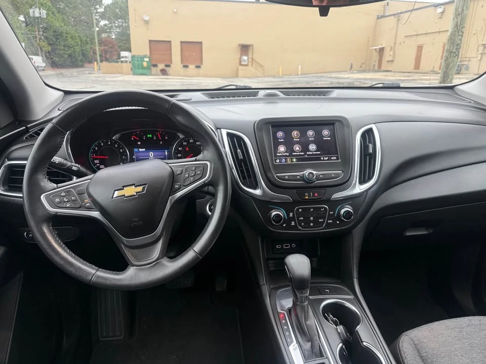 2022 Chevrolet Equinox - Image 10 of 15