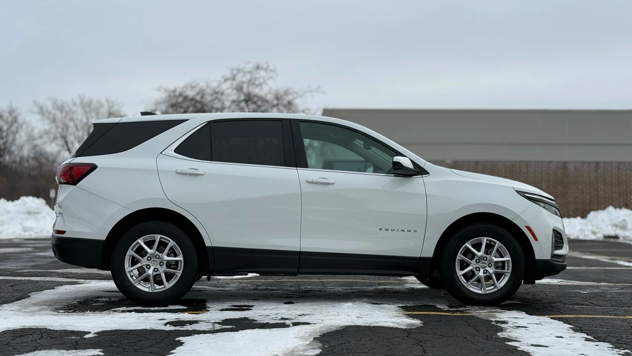 2022 Chevrolet Equinox - Image 8 of 21