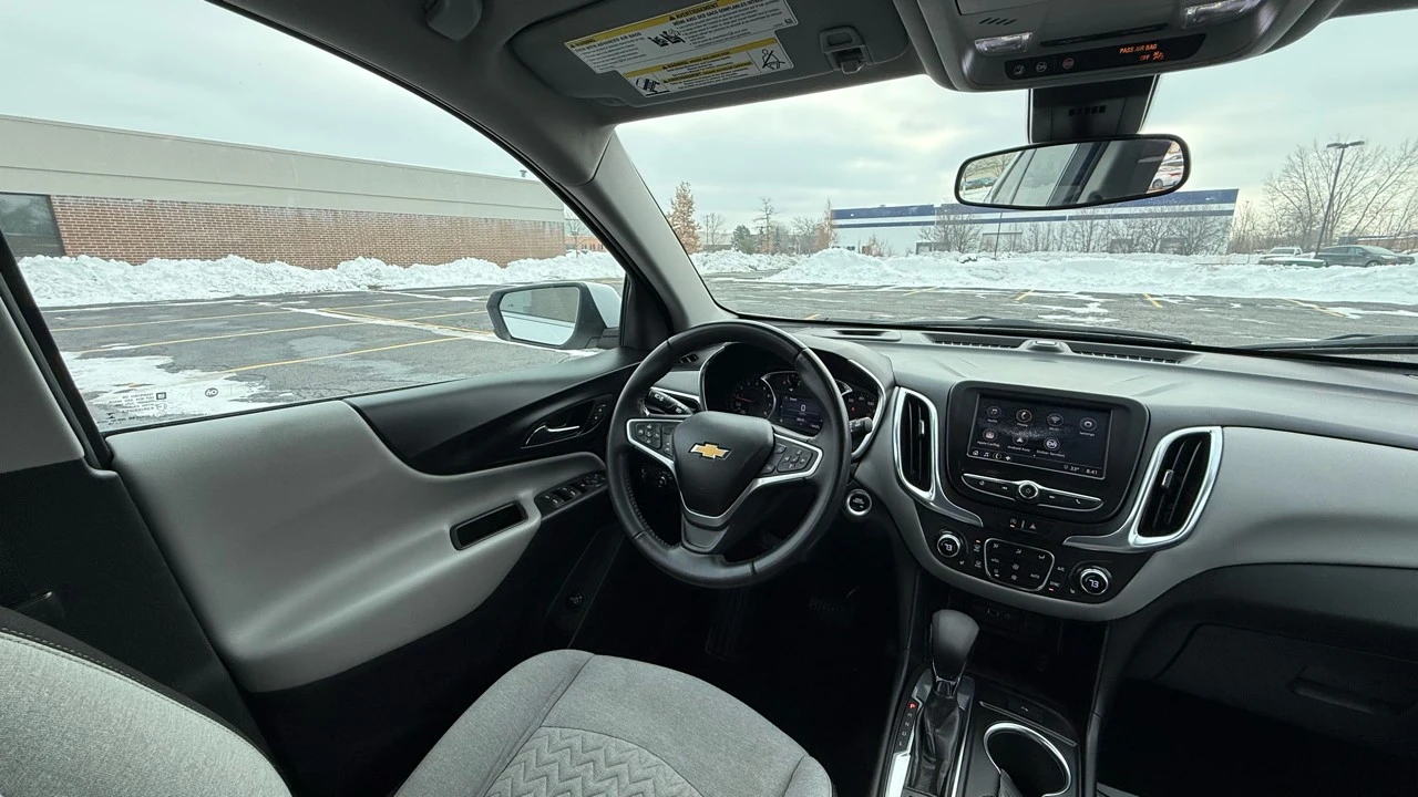 2022 Chevrolet Equinox - Image 12 of 21