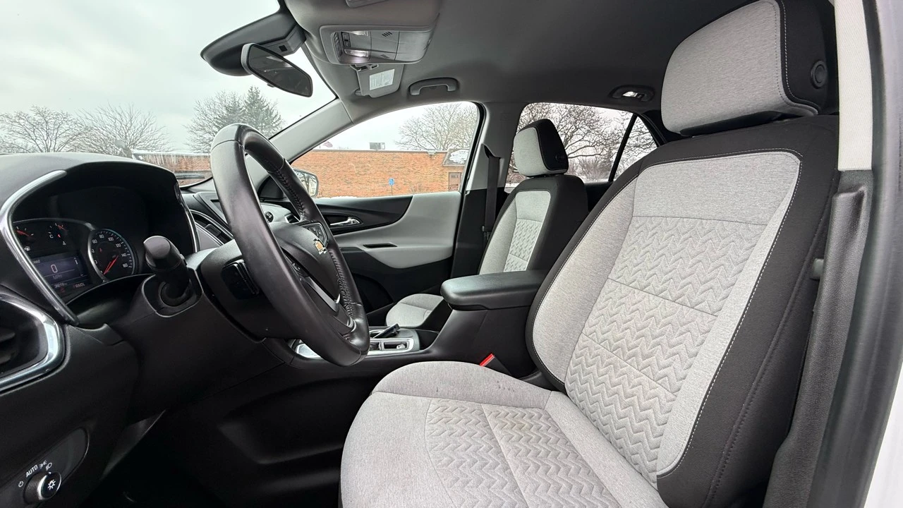2022 Chevrolet Equinox - Image 10 of 21