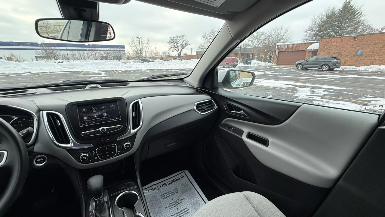 2022 Chevrolet Equinox - Image 19 of 21